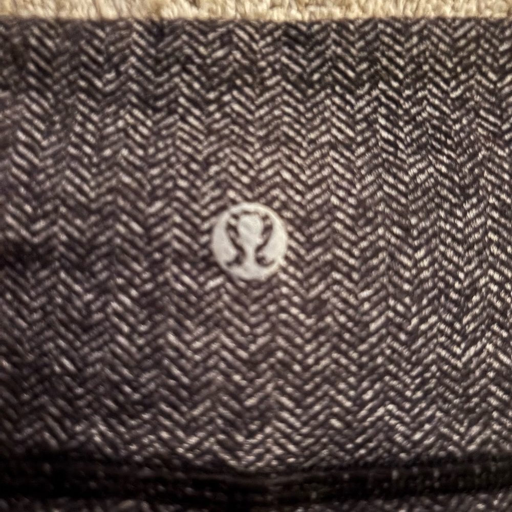 Lululemon Athletica Black and White Leggings with Herringbone Pattern
